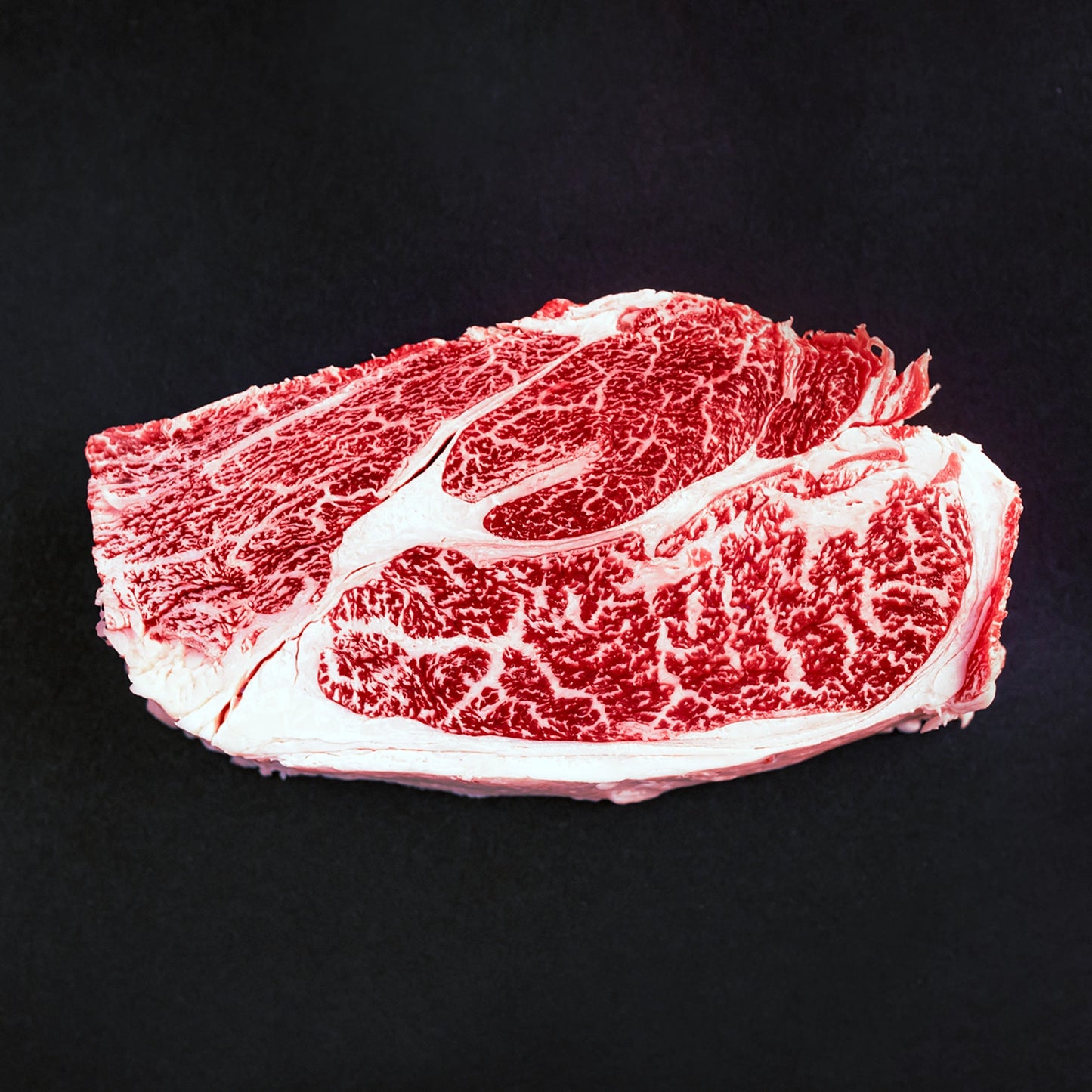 Wagyu Arka Kesimli BMS 4-5 (tütsülenmiş, haşlanmış) dondurulmuş